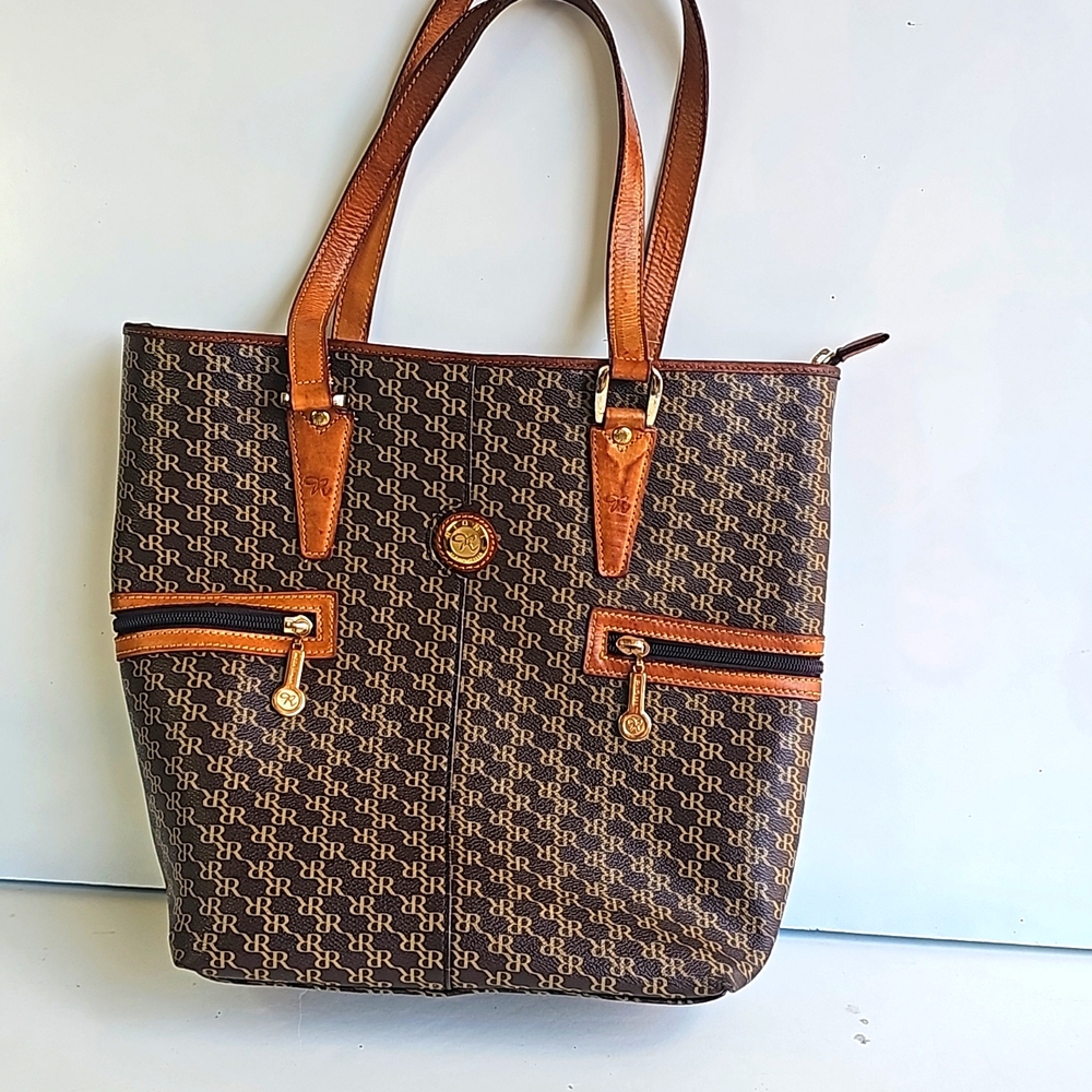RIONI LEATHER PURSE